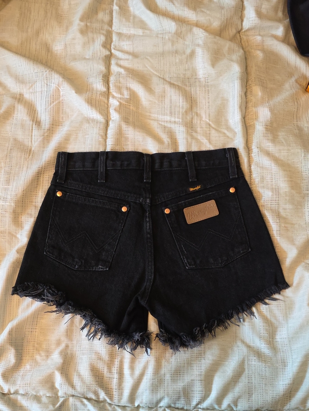Wrangler Reworked Denim Cutoff Shorts - Picture 6 of 10